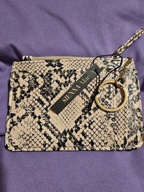 NWT Sienna Mae Lennon Vegan Leather Card Wallet